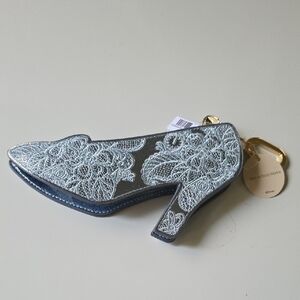 Bath & Body‎ Works Disney CINDERELLA  Shoe Lace Embroidered Pouch.